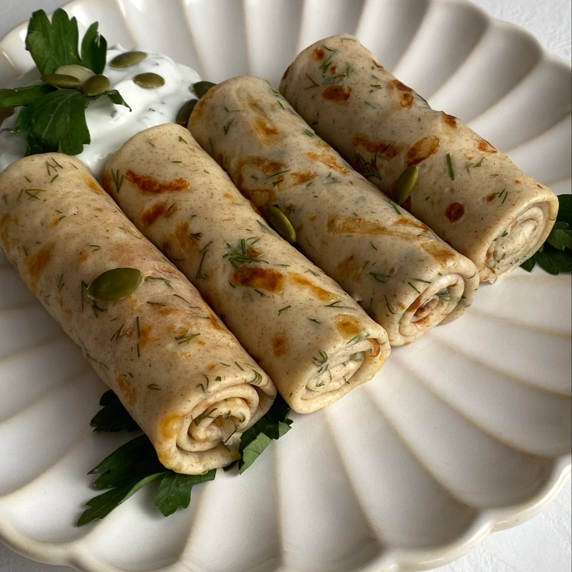 Творожные блинчики с сыром и зеленью