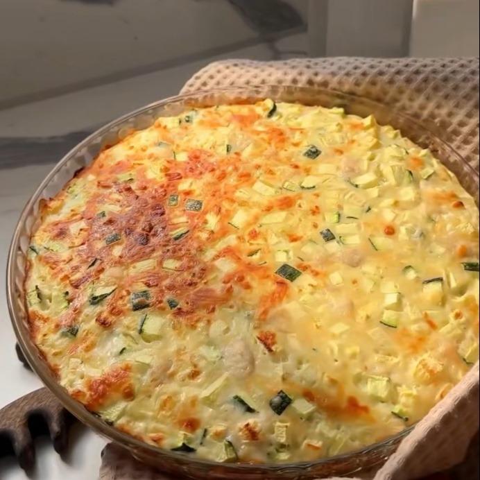Запеканка из кабачка с курицей и сыром